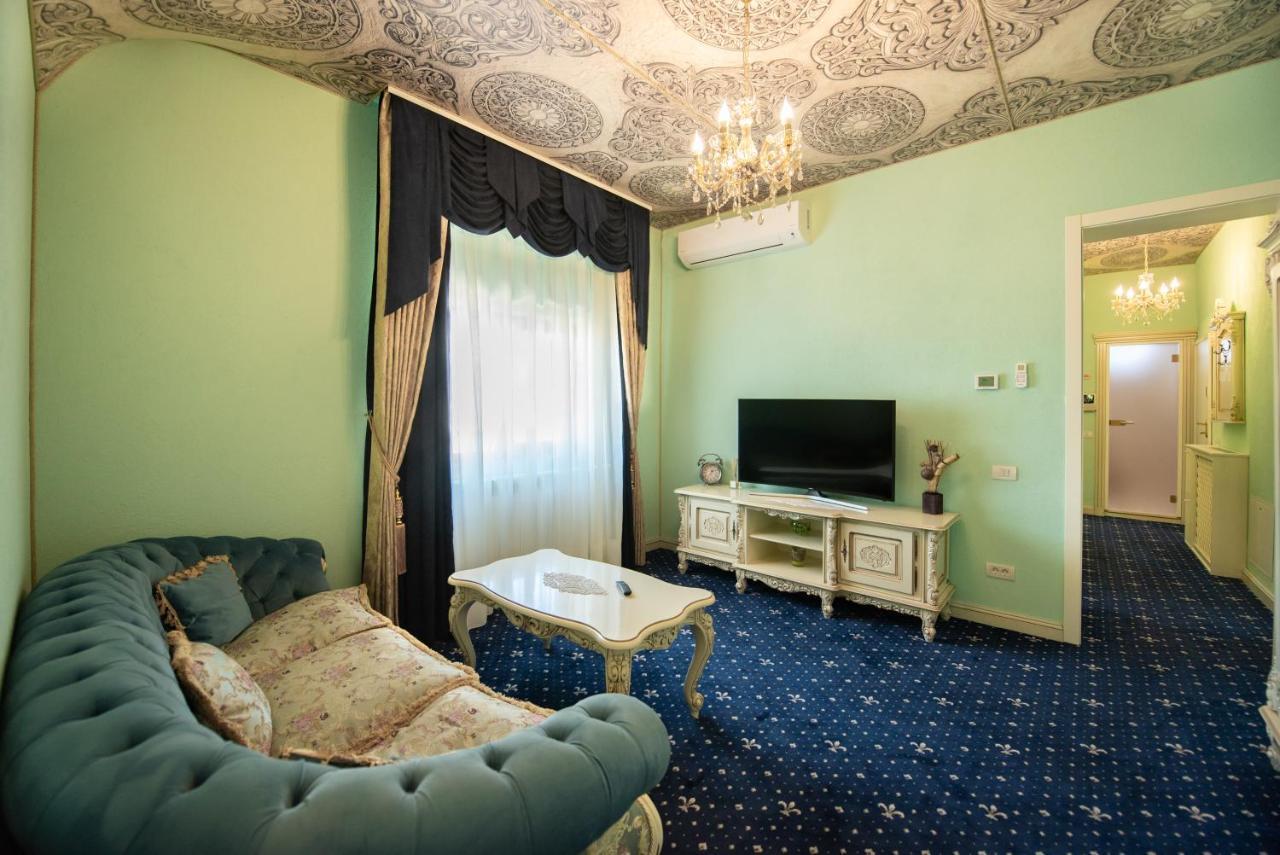 Jmr Royal -Luxury Rooms & Private Sauna Κονστάντζα Εξωτερικό φωτογραφία